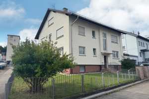 Dreifamilienhaus auf attraktivem Eckgrundstück – solide Substanz mit Entwicklungspotenzial – Enzkreis – Vorschaubild 1