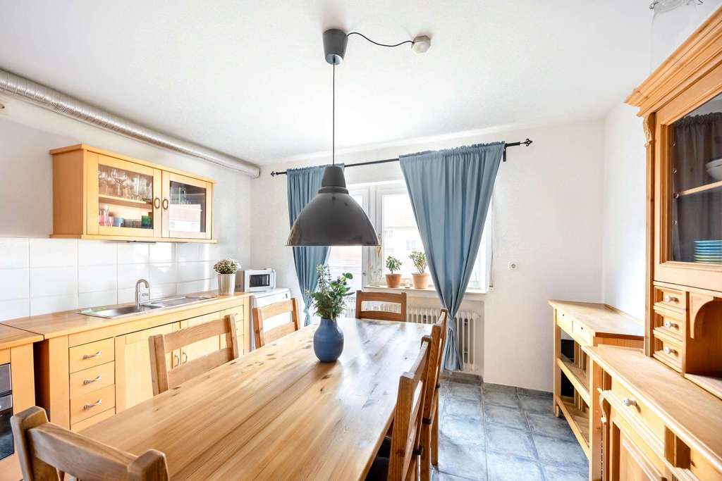 Immobilie in Walheim - WEITBLICK: zwei Häuser zum Preis von einem Haus! - Bild 1