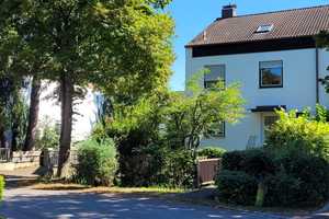 OHNE PROVISION: Geräumige 6-Raum-Doppelhaushälfte in Gröbenzell – Weiherweg 30a, 82194 Fürstenfeldbruck (Kreis) – Vorschaubild 2
