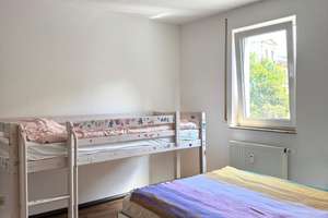 Kapitalanlage mit starker 6,95 % Rendite – 2-Zimmer-Wohnung inkl. Balkon, Stellplatz und EBK – Die vollständige Adresse der Immobilie erhältst du vom Anbieter., 9116 Kaßberg, Chemnitz – Vorschaubild 3