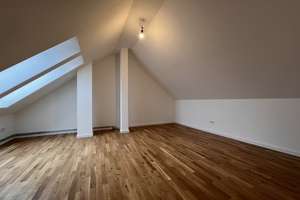 Zweitbezug: PENTHOUSE - 2 Etagen mit ca. 138 m² - 4-Zi, TERRASSE, 2 Bäder, TG, LUXUS per SOFORT – Die vollständige Adresse der Immobilie erhältst du vom Anbieter., 13088 Weißensee, Berlin – Vorschaubild 15