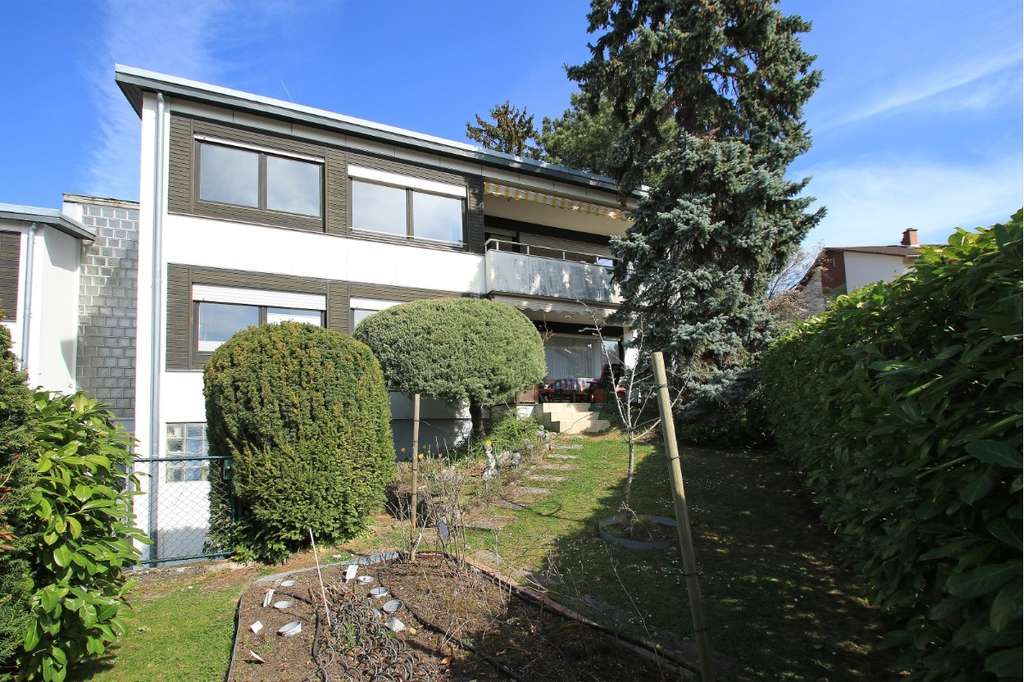 NEU: Sonnige Terrassenwohnung in ruhiger Waldrandlage