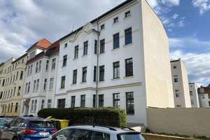 Helle 2-Zimmer-Altbauwohnung mit Balkon in bester Lage von Stadtfeld Ost! – Wilhelm-Külz-Straße 13, 39108 Stadtfeld Ost, Magdeburg – Vorschaubild 1