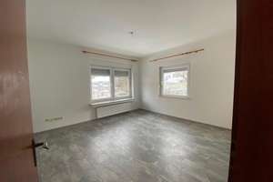 Attraktive 4-Zimmer-Wohnung in Siegen zu vermieten – 57072 Siegen, Siegen – Vorschaubild 4