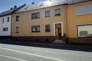 Großes Wohnhaus  - günstiger Preis - zugreifen! – Die vollständige Adresse der Immobilie erhältst du vom Anbieter., 95152 Selbitz – Vorschaubild 4