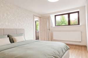Ruhiges RMH mit 300 m² Grundstück, 110,75 m² Wfl., Garage, Pool, Wintergarten und Balkon in 01109 DD – Die vollständige Adresse der Immobilie erhältst du vom Anbieter., 1109 Hellerau/Wilschdorf, Dresden – Vorschaubild 32