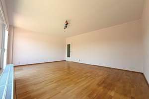 Wohnen mit Blick ins Grüne – vielseitiges Zweifamilienhaus für Familien und Generationen – Die vollständige Adresse der Immobilie erhältst du vom Anbieter., 42399 Langerfeld-Beyenburg, Wuppertal – Vorschaubild 7