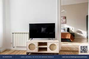 Elegante 2 Zimmer Wohnung in bester Lage Berlins. Hochwertig und luxuriös ausgestattet.  – Schönhauser Allee 85, 10439 Berlin – Vorschaubild 3