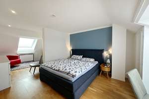Charmantes Maisonette-Penthouse mit EBK, Garage und 2 Balkonen – Die vollständige Adresse der Immobilie erhältst du vom Anbieter., 40239 Düsseltal, Düsseldorf – Vorschaubild 11
