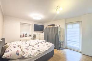 ERSTKLASSIGE 2,5 ZIMMER WOHNUNG MIT EIGENEM GARTENANTEIL & 2 TERRASSEN – Die vollständige Adresse der Immobilie erhältst du vom Anbieter., 12683 Biesdorf, Berlin – Vorschaubild 5