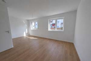 Luxus-Neubau (KfW 40) Erdwärme, Kühlung, Lüftung, PV und Garten – 8 Min. zum HBF – Die vollständige Adresse der Immobilie erhältst du vom Anbieter., 65933 Griesheim, Frankfurt am Main – Vorschaubild 9