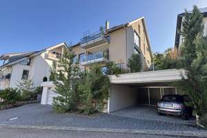 Licht, Luft, Raum - ein Haus mit besonderer Architektur! Durchdachte Villa zum Wohlfühlen mit Pool. – Die vollständige Adresse der Immobilie erhältst du vom Anbieter., 79285 Ebringen – Vorschaubild 5