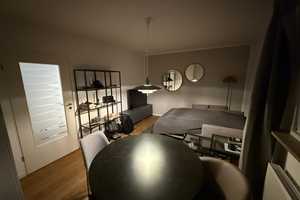 Erstbezug mit EBK: Stilvolle 1,5-Zimmer-Hochparterre-Wohnung mit geh. Innenausstattung – Emil Ridel Straße 11, 80538 München – Vorschaubild 4