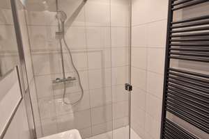 Helle Whg. in ruhigem gepflegten Haus mit EBK + Balkon 5 Min. zum HbH – 40227 Oberbilk, Düsseldorf – Vorschaubild 18