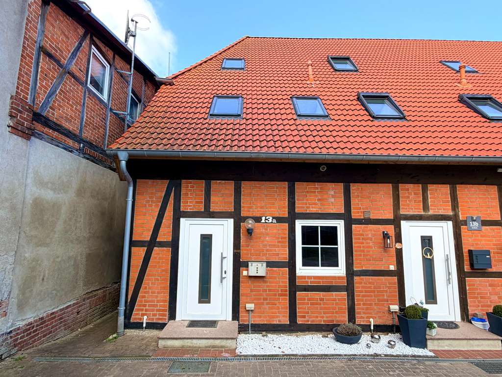 Immobilie in Schönberg - Endreihenhaus mit Oberteichblick – 42 m² Terrasse und Stellplatz in zentraler Lage - Bild 0