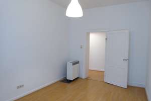 Homeoffice und WG geeignete Altbauwohnung mit EBK und Balkon – Die vollständige Adresse der Immobilie erhältst du vom Anbieter., 65195 Westend / Bleichstraße, Wiesbaden – Vorschaubild 12