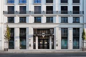 Moderne 2-Zimmer-Wohnung mit Concierge und französischen Balkonen – nur wenige Schritte zum Ku’damm – Lietzenburger Str. 101, 10707 Wilmersdorf, Berlin – Vorschaubild 2