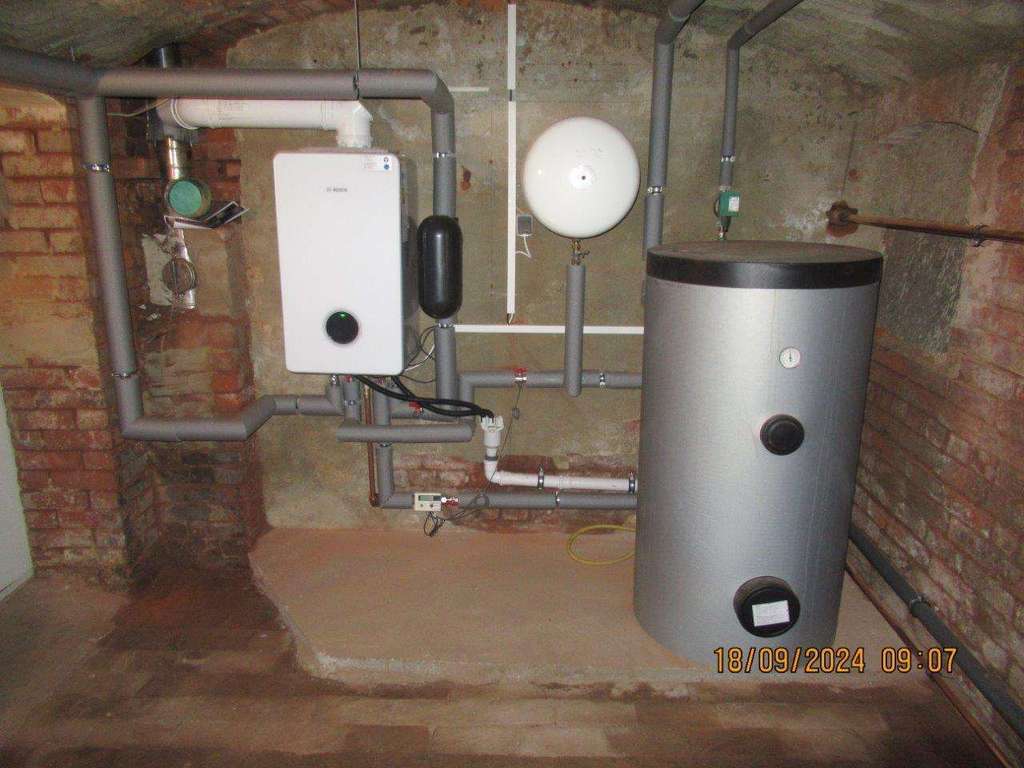 Immobilie in Crimmitschau - Mehrfamilienhaus mit attraktiver Rendite und Entwicklungspotenzial - Bild 1