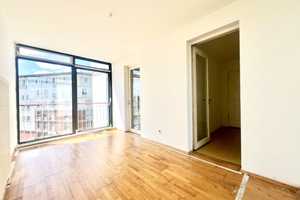 Bezugsfreie 3-Zimmerwohnung mit Fahrstuhl, TG und Wintergarten - Provisionsfrei – Berlin – Vorschaubild 4