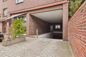 WOHNBAU: Meerbusch-Büderich: Ihr Lieblingsplatz wartet auf der großen Sonnenterrasse – Die vollständige Adresse der Immobilie erhältst du vom Anbieter., 40667 Meerbusch – Vorschaubild 21