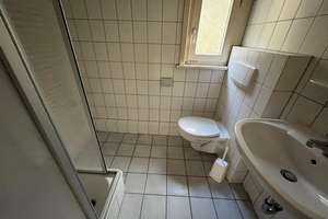 Sehr großzügiges Wohnhaus in ruhiger Lage mit viel Aussicht – Die vollständige Adresse der Immobilie erhältst du vom Anbieter., 97999 Igersheim – Vorschaubild 16