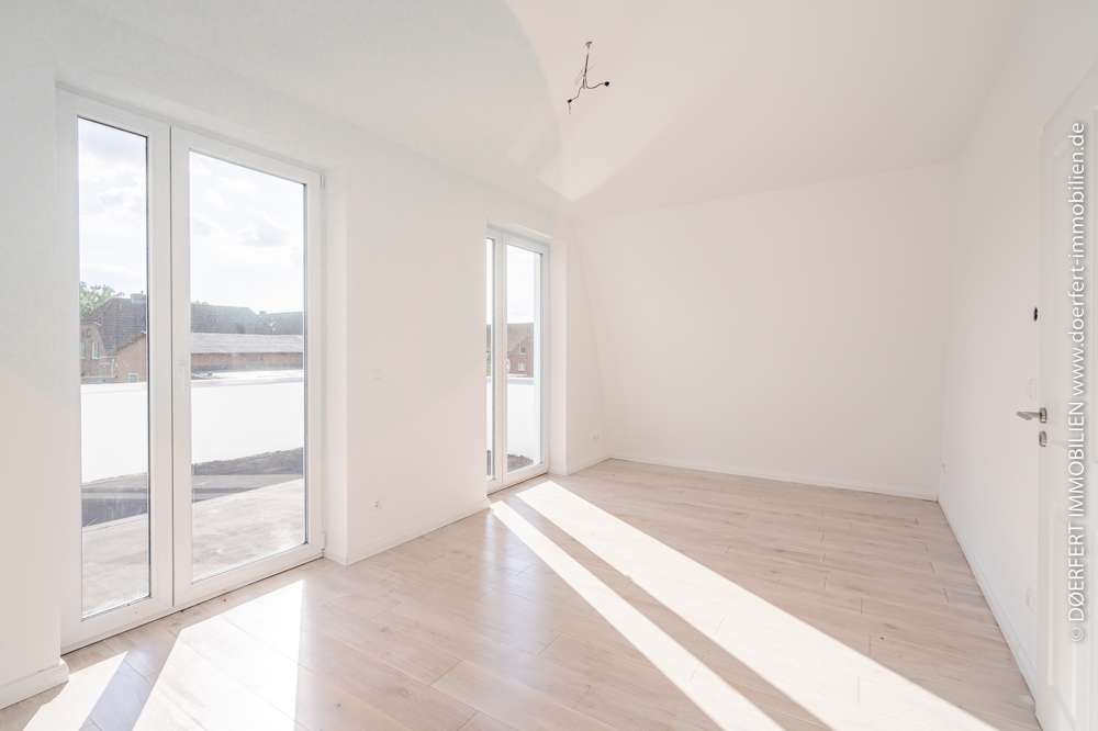 Immobilie in Tespe - Tespe | Große helle Doppelhaushälfte auf 3 Ebenen mit 2 Balkonen, 1 Terrasse & einmaligem Elbblick - Bild 3