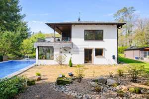 Exklusive Villa mit Pool und großzügigem Garten – Ihr privates Paradies in Remscheid – Die vollständige Adresse der Immobilie erhältst du vom Anbieter., 42855 Lüttringhausen West, Remscheid – Vorschaubild 2