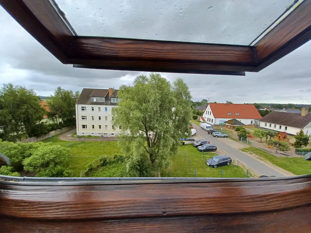 2-Zimmer-Dachgeschosswohnung nahe Ribnitz zu verkaufen!