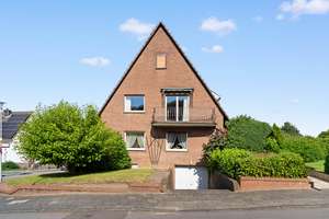 Großzügiges Zweifamilienhaus mit großem Grundstück, zwei Garagen und Blick auf die Burg Rode – Die vollständige Adresse der Immobilie erhältst du vom Anbieter., 52134 Herzogenrath – Vorschaubild 4