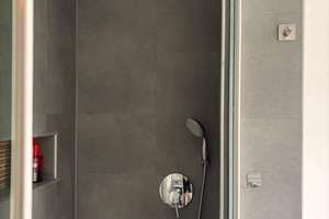Moderne und voll möblierte 3 Zimmer Wohnung mit Balkon – Wotanstraße 34, 80639 Nymphenburg, München – Vorschaubild 10