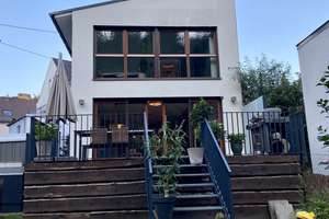 Traumhäuschen mit Bachgrundstück & Garten in Wiesbaden