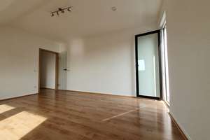 1,5 R.-DG-Apartment, gehobene Ausstattung (Hübsches Bad, Balkon, Kochgelegenh.)  in E Frintrop – Die vollständige Adresse der Immobilie erhältst du vom Anbieter., 45359 Frintrop, Essen – Vorschaubild 6