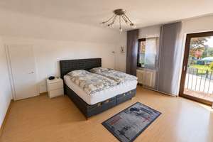 Doppelhaushälfte mit Entwicklungspotenzial in Nürnberger Vorstadtlage - frei ab 01.07. – Binzenweg 16, 90427 Neunhof, Nürnberg – Vorschaubild 7