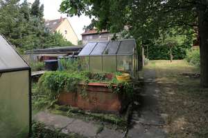 Gartenliebhaber aufgepasst! Familienfreundliches Zweifamilienhaus mit Modernisierungsbedarf  – Die vollständige Adresse der Immobilie erhältst du vom Anbieter., 45355 Borbeck-Mitte, Essen – Vorschaubild 10