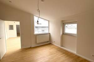 Großzügige DG-Wohnung - neu saniert – Falkenhagener Str. 57, 13585 Spandau (Ortsteil), Berlin – Vorschaubild 5