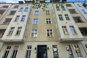Helle Dachgeschosswohnung mit Terrasse in der Nähe des Boxhagener Platzes – Die vollständige Adresse der Immobilie erhältst du vom Anbieter., 10245 Friedrichshain, Berlin – Vorschaubild 2