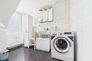 Exklusive Maisonette mit Galerie, 2 Balkonen mit Donaublick & 2 TG Stellplätzen in Ulm Gögglingen – Die vollständige Adresse der Immobilie erhältst du vom Anbieter., 89079 Gögglingen, Ulm – Vorschaubild 12