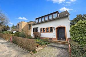 Tolle Immobiliein Bestlage mit Potenzial!