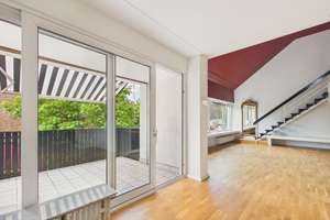 Lichtdurchflutete 5-Zimmer-Maisonette mit Galerie, Kamin und Gartenblick in Wiesbaden – Zum Goethestein 2, 65201 Frauenstein, Wiesbaden – Vorschaubild 2