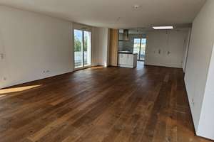 Lichtdurchflutete , großzügige Penthousewohnung mit zwei Dachterrassen – Champignystr. 16, 72762 Reutlingen-Mitte, Reutlingen – Vorschaubild 2