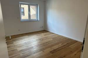 Bezugsfreie 3 Zimmerwohnung mit großer Süd-Terrasse und Garten – Buchenstraße 39, 40599 Reisholz, Düsseldorf – Vorschaubild 12