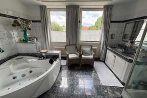 Auf 2 Jahre befristeter Mietvertrag Geräumiges Reihenmittelhaus in Düsseldorf-Reisholz mit Garage – Die vollständige Adresse der Immobilie erhältst du vom Anbieter., 40599 Reisholz, Düsseldorf – Vorschaubild 3