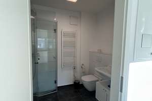 2-Zimmer-Wohnung in Köln-Ossendorf, Ehrenfeld , Neubau, Stellplatz & Küche – Rochusstraße 224, 50827 Ossendorf, Köln – Vorschaubild 3