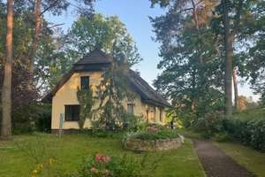 Großzügiges Haus im Grünen direkt am Elsensee zu vermieten! – Die vollständige Adresse der Immobilie erhältst du vom Anbieter., 15537 Grünheide (Mark) – Vorschaubild 2