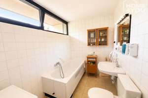 Top Kapitalanlage im Grünen, 102 qm, 2.OG, 2 SZ, KDB, Gäste-WC, Abstellka., 2 Balkone, Keller&Aufzug – Die vollständige Adresse der Immobilie erhältst du vom Anbieter., 51149 Westhoven, Köln – Vorschaubild 13