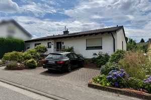 Geräumiges Einfamilienhaus in Kirchberg (Hunsrück) in top Lage – Theodor-Heuss-Straße 44, 55481 Rhein-Hunsrück-Kreis – Vorschaubild 2