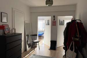 Top Lage! Helle 3 Zimmer Wohnung, inklusive Balkon, in Düsseldorf Bilk – Färberstraße 76, 40223 Bilk, Düsseldorf – Vorschaubild 3