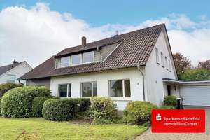 Schönes Zweifamilienhaus mit Potenzial in ruhiger Lage von Herford – Die vollständige Adresse der Immobilie erhältst du vom Anbieter., 32049 Herford – Vorschaubild 1