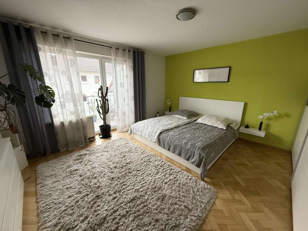 Immobilie in Kuppenheim - Attraktive Kapitalanlage: MFH mit Praxis, 4 Wohnungen & Garagen - Bild 4