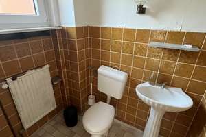 Günstige Gelegenheit!
Mittelreihenhaus als Sanierungsobjekt auf Erbbaugrundstück – Die vollständige Adresse der Immobilie erhältst du vom Anbieter., 24558 Henstedt-Ulzburg – Vorschaubild 7
